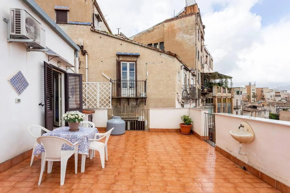 Frank'S House - Appartamento Con Terrazzo In Centro Palermo