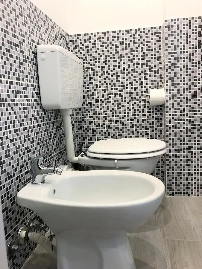 Frank'S House - Appartamento Con Terrazzo In Centro Palermo 0*,