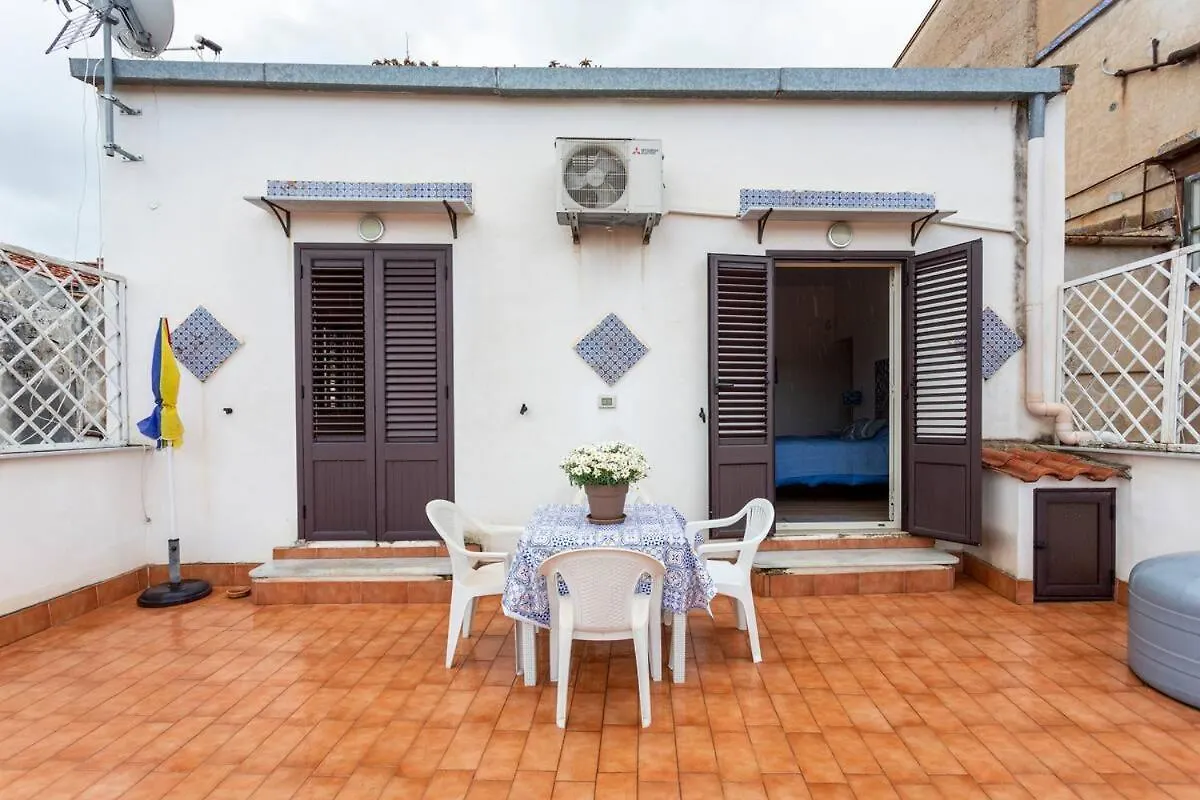 Frank'S House - Appartamento Con Terrazzo In Centro Palermo