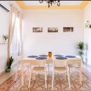 Merlo House - Inside The Historical Center Palermo